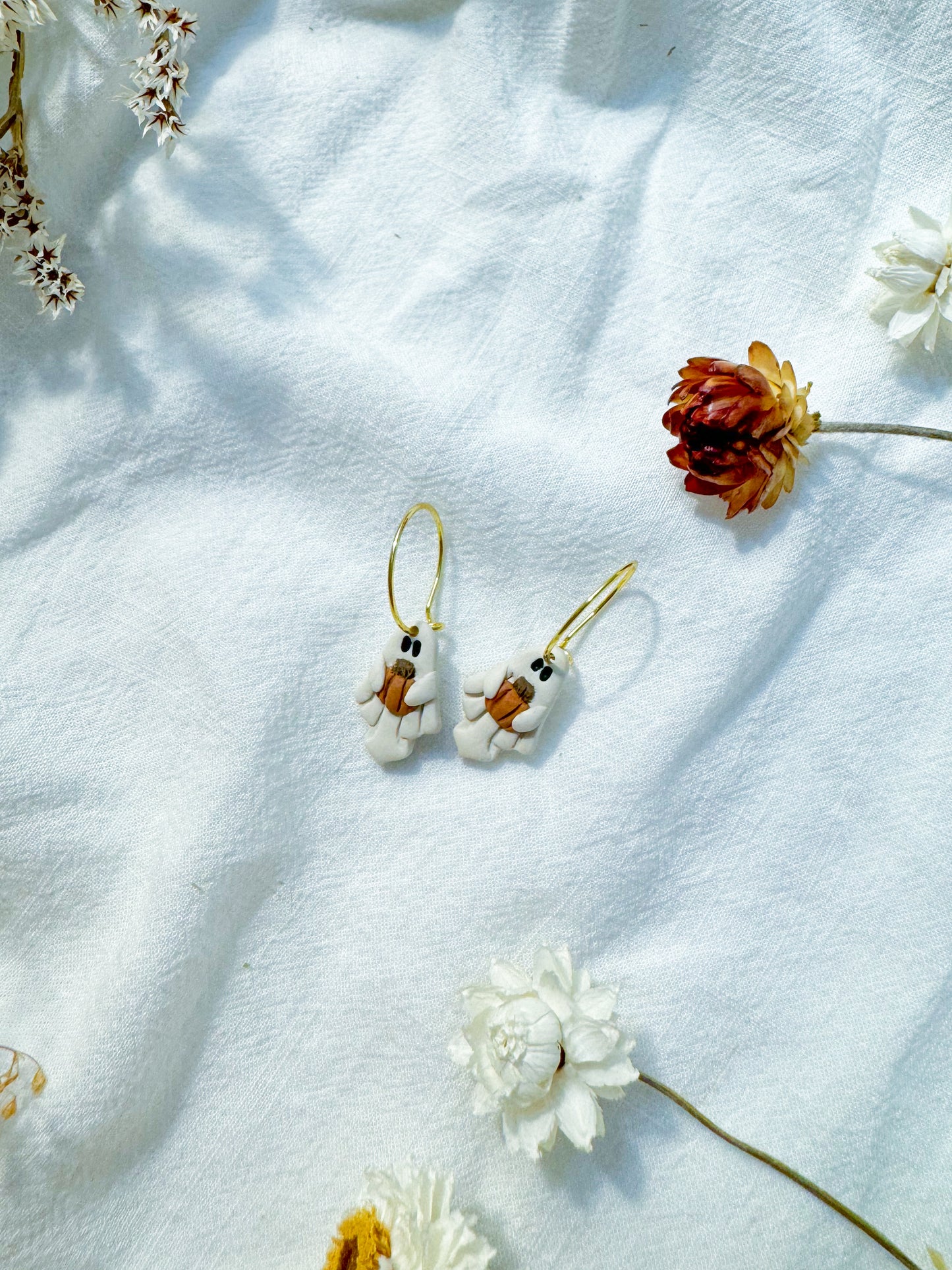 Itty Bitty Ghostie Hoops
