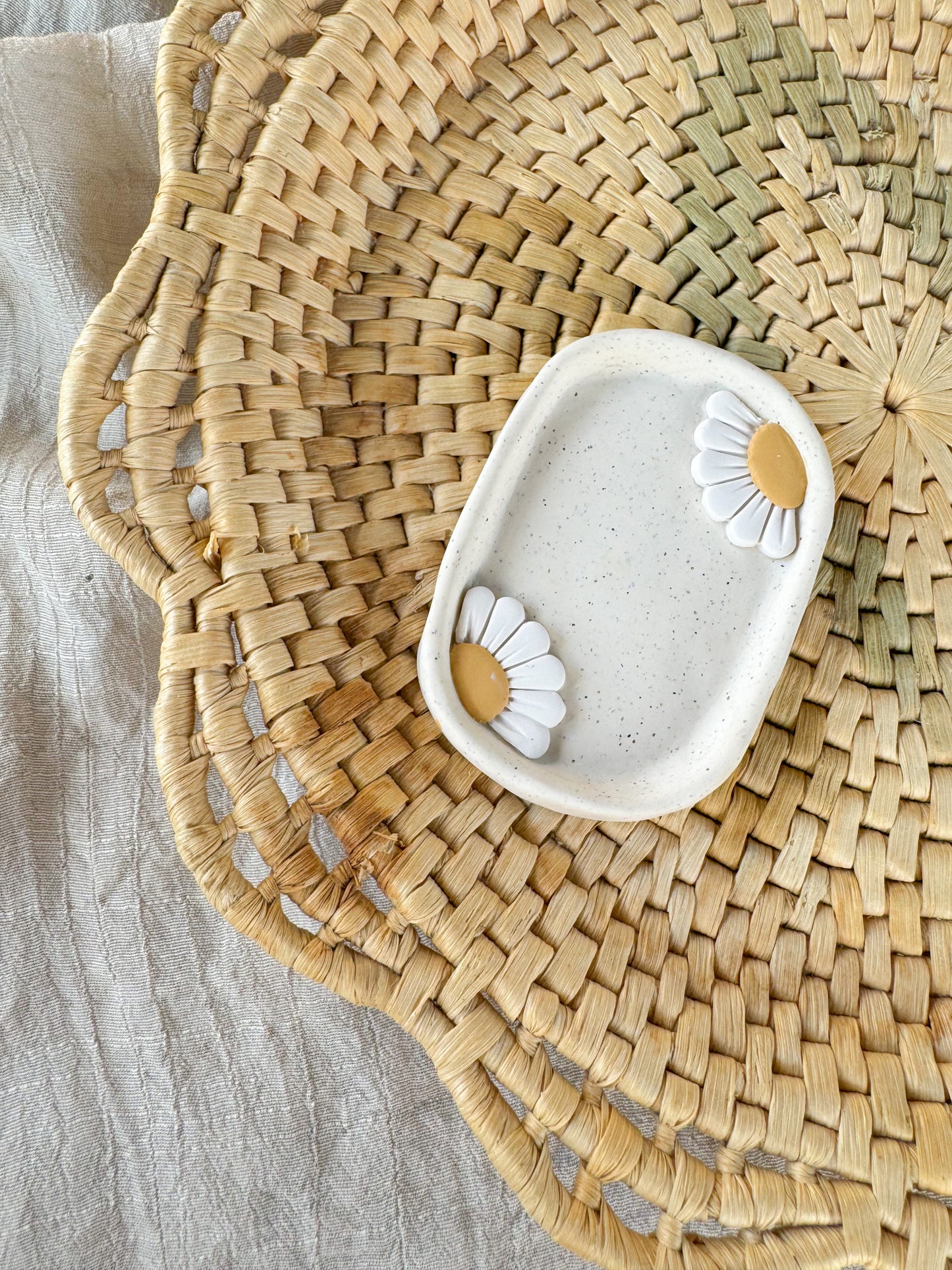 daisy trinket dish