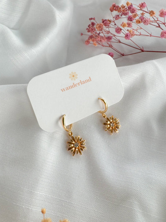 Gold Wild Daisy Huggies