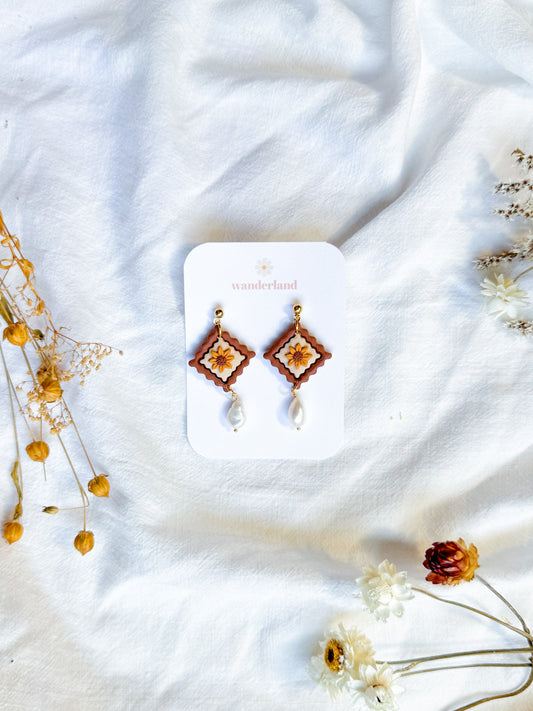 Lana Pearl Sunflower Drops